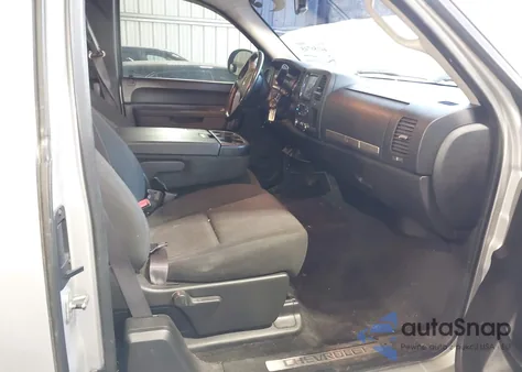 2011 Chevrolet Silverado 1500 Lt z USA, uszkodzony, nr VIN 1GCRKSE36BZ250602